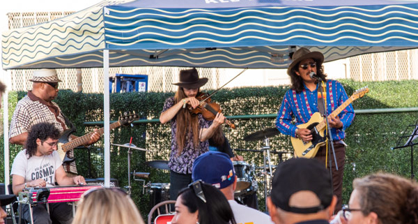 Band playing in a beergardn